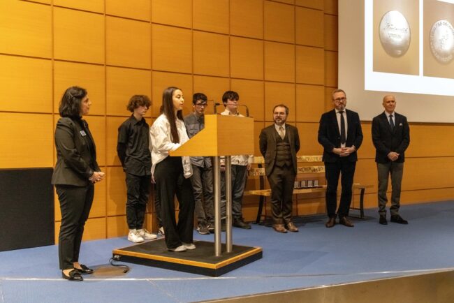 Discours de Salma, élève en seconde bac pro REMI, pour l'ouverture du colloque "Fraternité, l'oubliée..."