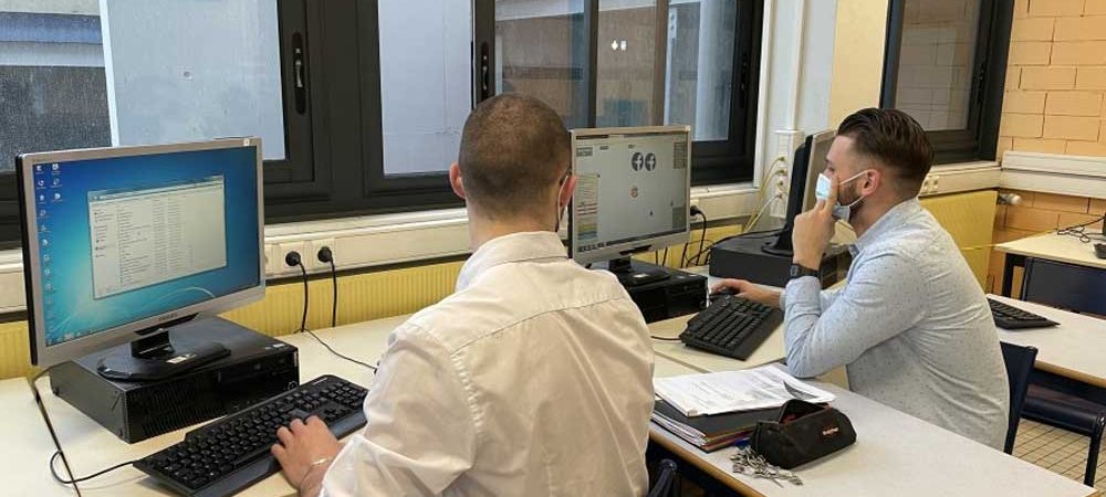 Lycee-Cabanis-Formations-BTS-Conseil-Commercialisation-Solutions-Techniques-eleves